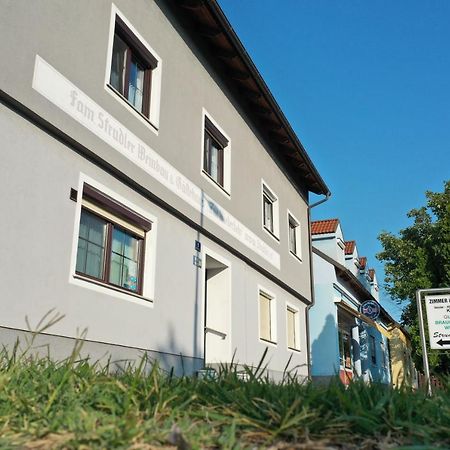 Gaestehaus Und Weinbau Zur Wiederkehr Strudler Pátfalu Kültér fotó